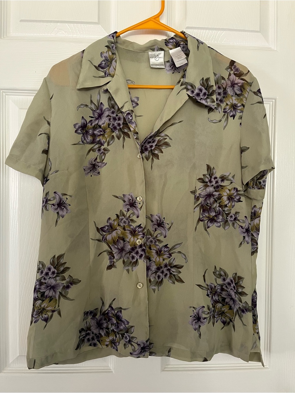 Women’s Short-Sleeve Floral Button-Up Shirt - Sage Green with Purple Blooms